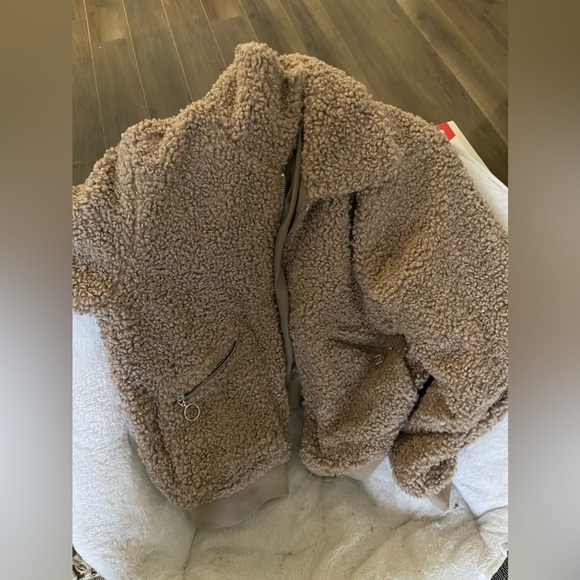 Teddy bomber jacket - Picture 1 of 3